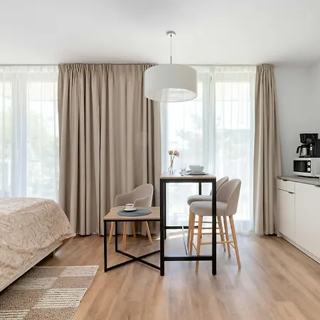Stylowe Z Klimatyzacja I Parkingiem Blisko Plazy By Renters